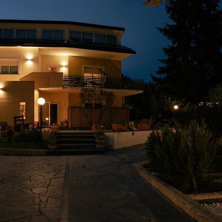 Casa Vacanze Le Pernici ニコロージ エクステリア 写真