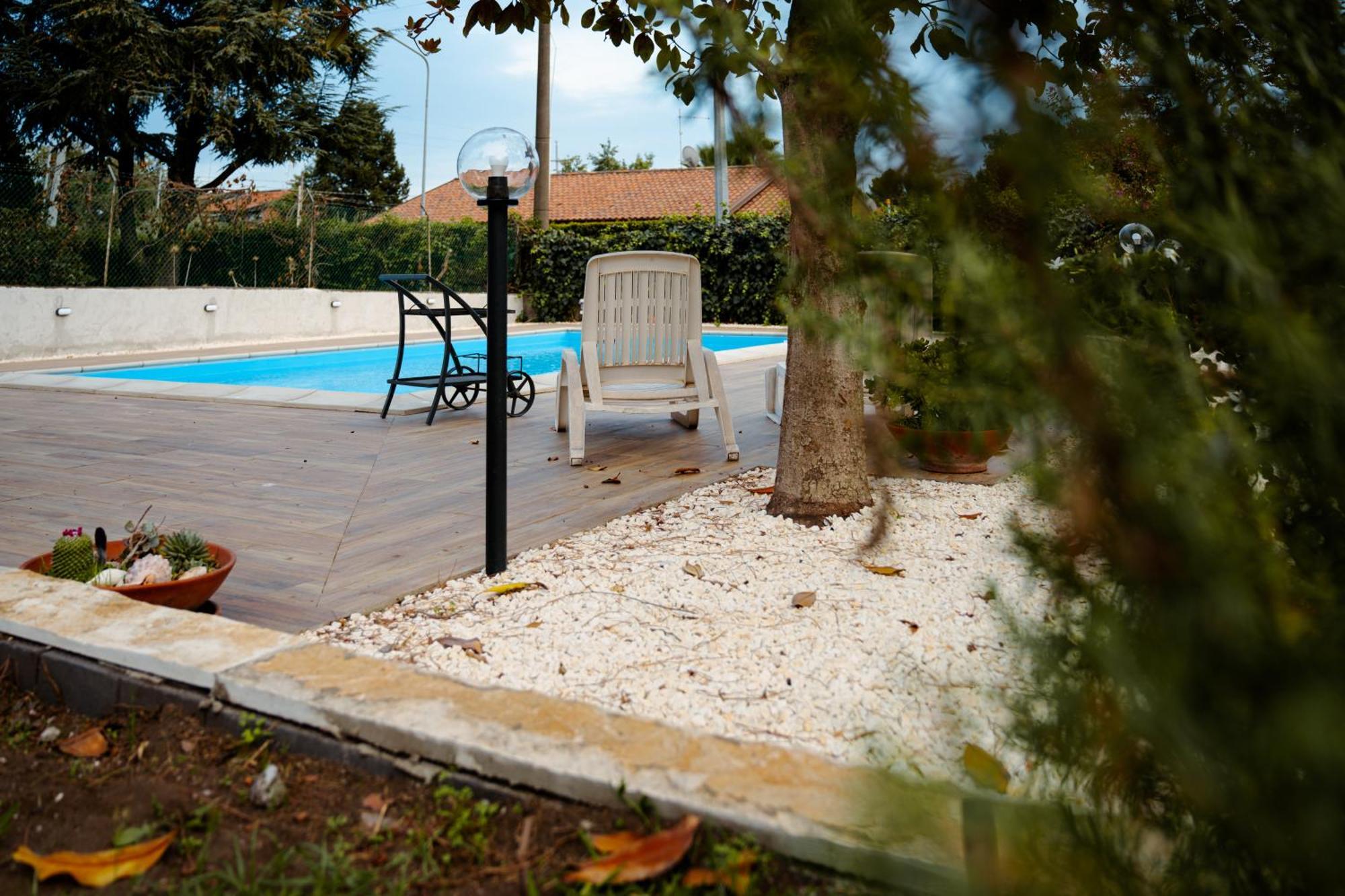 Casa Vacanze Le Pernici ニコロージ エクステリア 写真